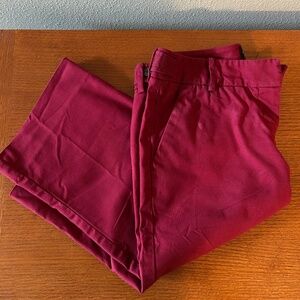 The Limited Cassidy Fit Red Capris, Chino Style, Cotton Stretch, Size 4‎